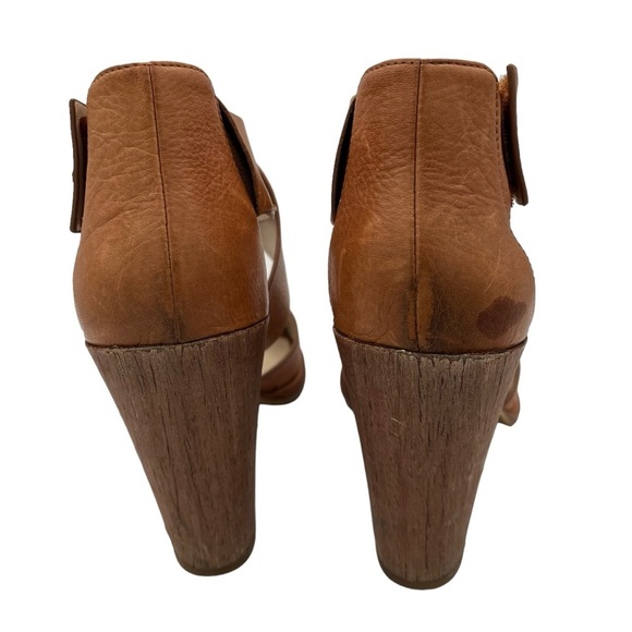 Kenneth Cole Sora Leather Criss Cross Block Heel Sandals - Picture 2 of 10